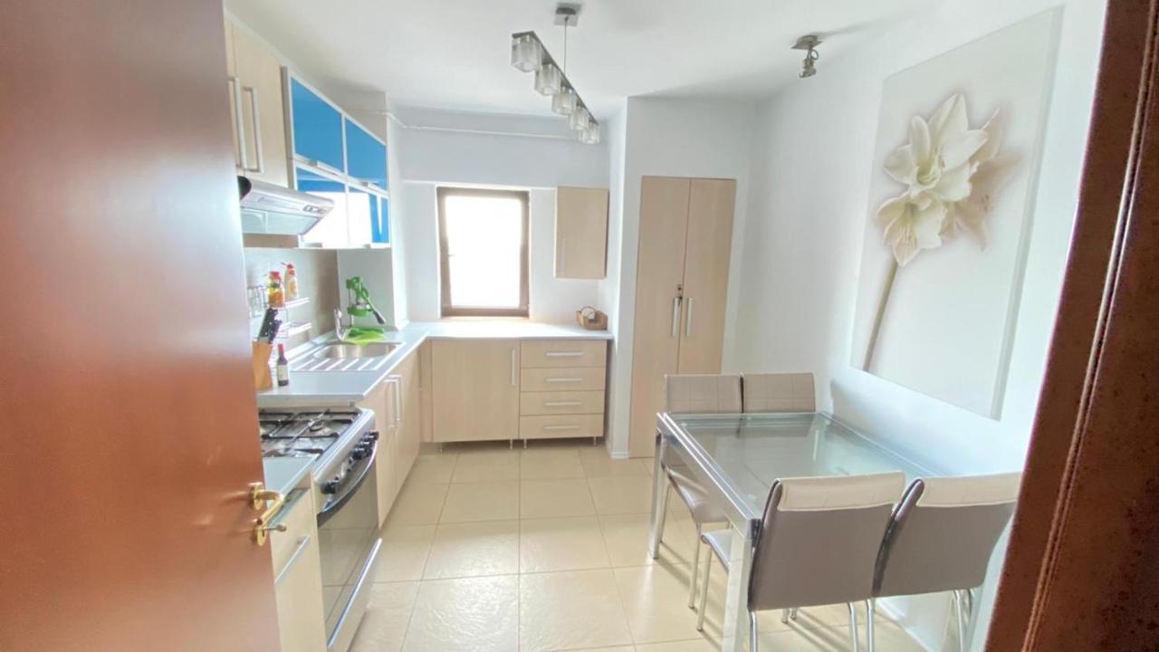 Magic Blue Sea Apartment Constanta Exterior photo